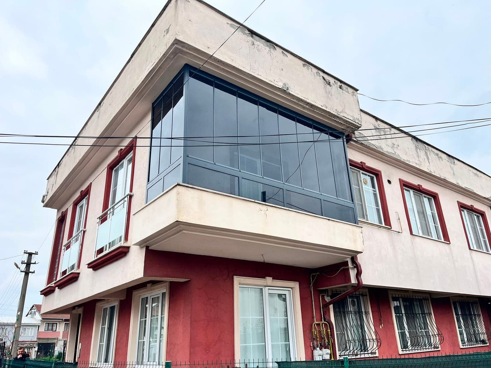 Köşe cam balkon uygulaması